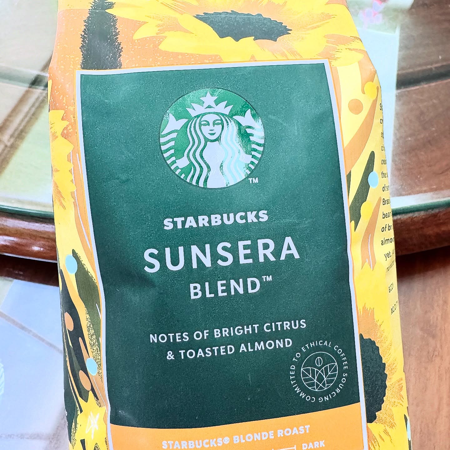 Celebrating the Sun moving on, in Thailand we call Songkran – Sanskrit saṅkrānti (संक्रान्ति) #ThaiNewYear 

#starbucks #sunserablend
a blend of semi-washed and sun-dried Brazilian and washed Colombian beans
#blonderoast bright citrus, toasted almond #photoadayapril